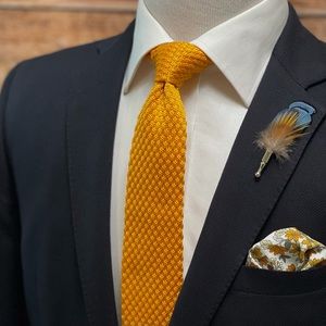 Men's Marigold Textured Knit Necktie